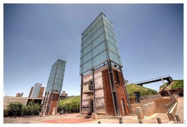Johannesburg's Downtown Walking Tour with lunch - Key highlights to look for