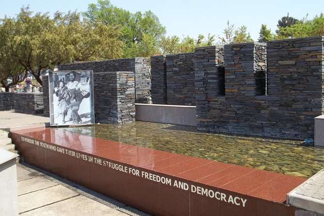Johannesburg Soweto Highlights Tour - How This Private Soweto Highlights Tour Gets You There Fast