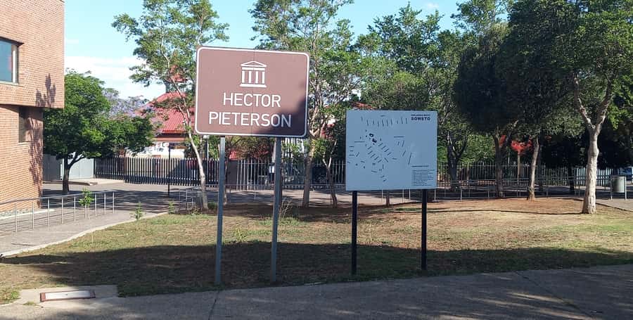 Johannesburg: Soweto History Tour with Hotel Pickup - Hector Pieterson Square and Winnie Mandela’s House: The Places People Remember