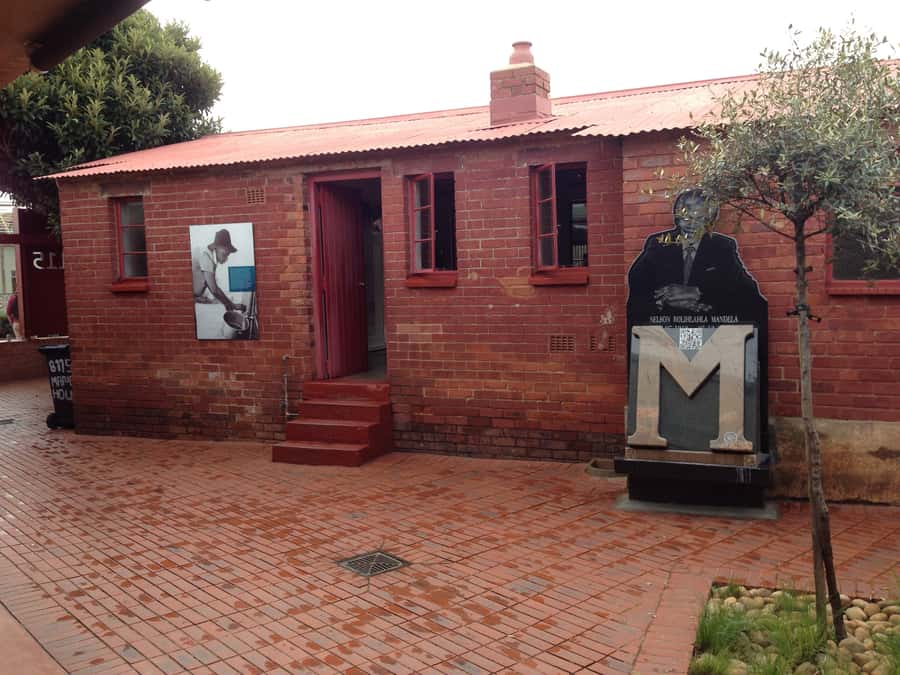 Johannesburg: Soweto Tour with Lunch - Vilakazi Street: the Mandela and Tutu connection in real neighborhoods