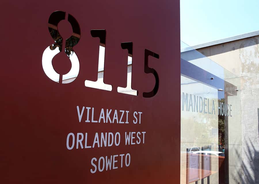 Johannesburg: Soweto Tour with Lunch - Pickup and the pre-departure briefing that sets expectations