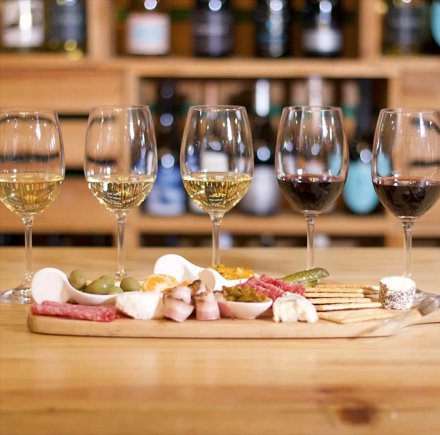 Johannesburg: Wine Tasting - Your five-wine flight: boutique South African bottles
