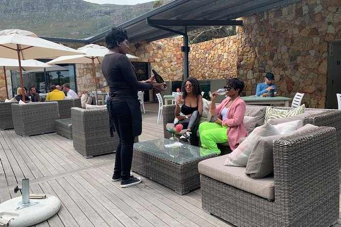 Kirstenbosch Botanical Gardens and Constantia Wine Tasting Tour. - From hotel pickup to Table Mountain views, this day starts smoothly