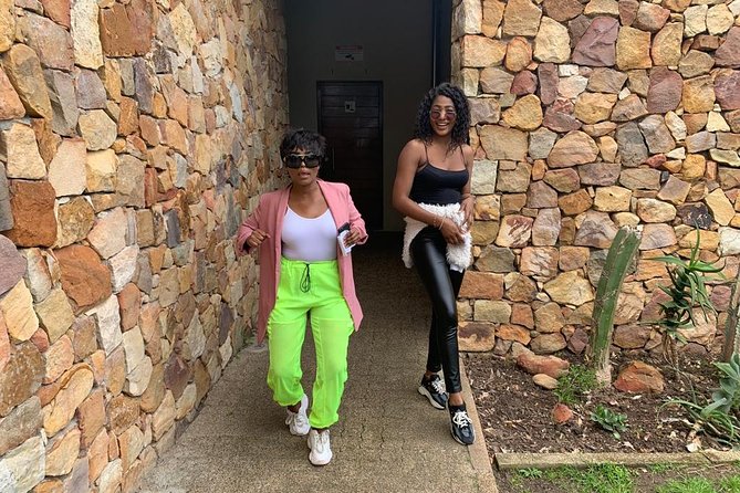 Kirstenbosch Botanical Gardens and Constantia Wine Tasting Tour. - Time, transport, and budgeting the parts that cost extra