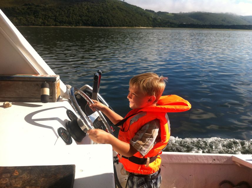 Knysna Lagoon: Boat Cruise with Oyster & White Wine Tasting - Oyster History and Food Culture, Told Like a Conversation