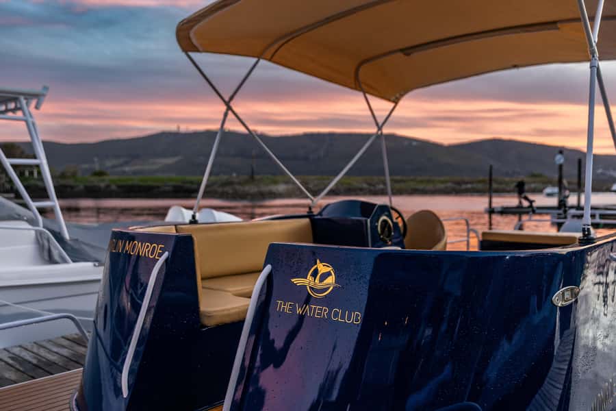 Knysna Lagoon: Pontoon Sunset Cruise - Sunset Time and Wine Included on the Sundowner Cruise