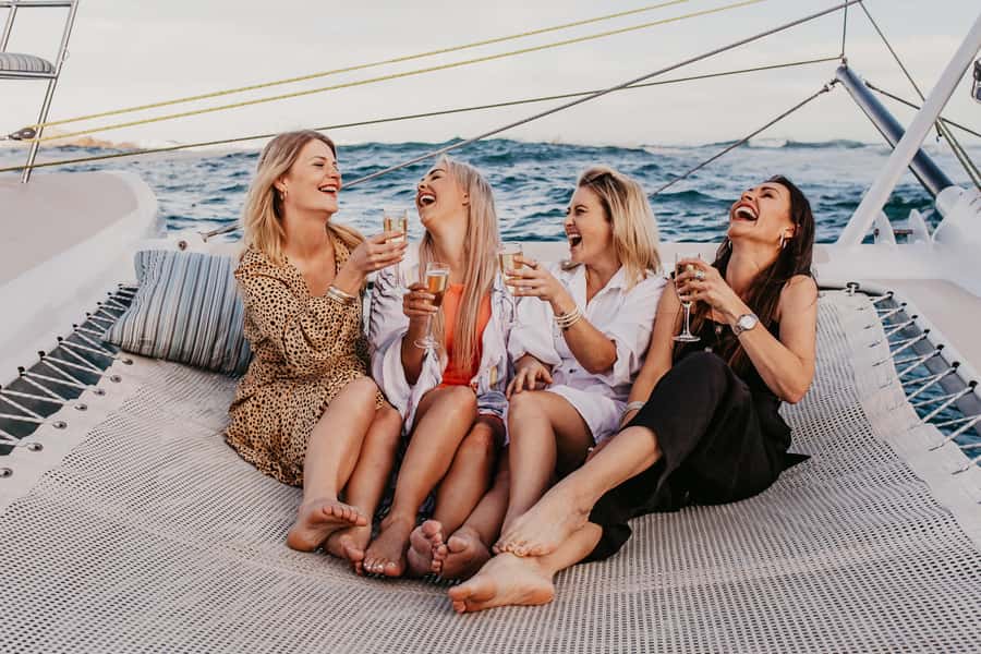 Knysna: Luxury Catamaran Marine Adventure Tour - Knysna Lagoon to the Heads: How the 2 Hours Play Out
