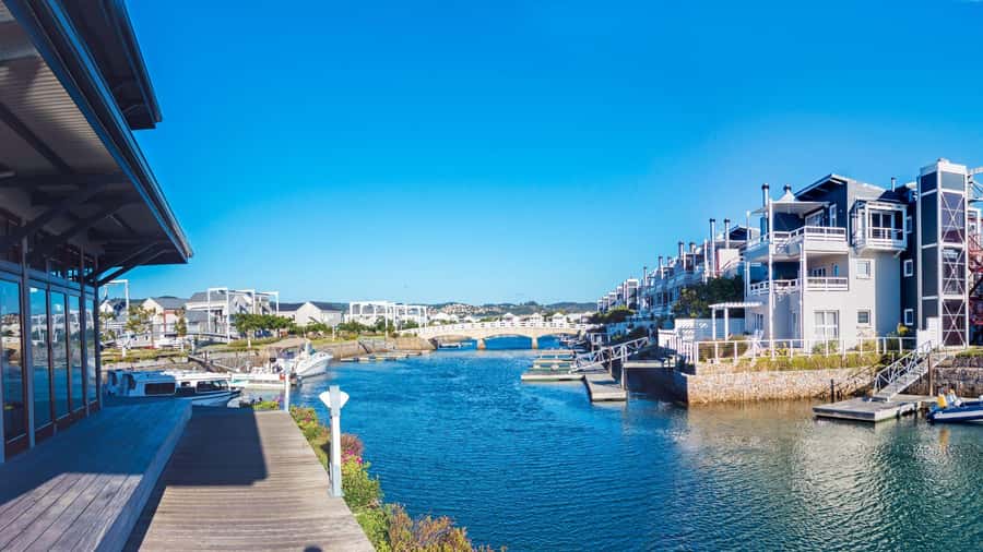Knysna: Sightseeing Cruise on Coquette - Knysna Heads and the lagoon run: what the one-hour route really feels like