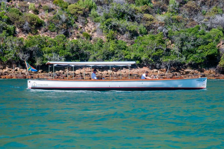 Knysna: Sightseeing Cruise on Coquette - Optional oysters and champagne: what you get, and what costs extra