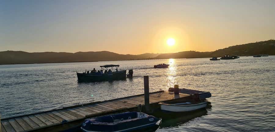 Knysna: Sunset Lagoon Cruise - Meeting at Tapas Restaurant jetty, then straight onto the water