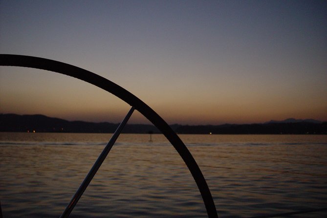 Knysna Sunset Sailing Cruise, Light Dinner & Bubbly - Wildlife Sightings: What You Should Aim For, and What Might Happen