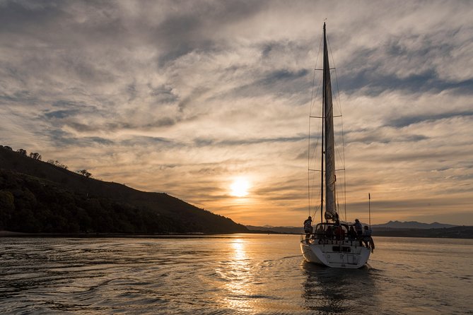 Knysna Sunset Sailing Cruise, Light Dinner & Bubbly - Onboard Comfort, Crew Tone, and the Practical Rules
