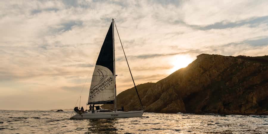 Knysna Sunset Sailing Cruise with Light Dinner and Wine - 150 minutes of sunset: how the timing usually plays out