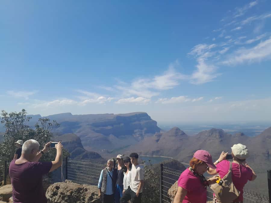 Kruger National Park: 4-Day Ultimate Safari Tour - Day 2 game drives: a full morning and afternoon for lions, elephants, giraffes