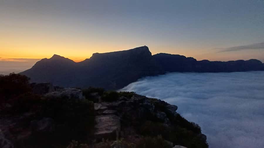 Lion's Head: Hike with a registered hiking guide - Starting Before Dawn: Why the Timing Matters on Lions Head