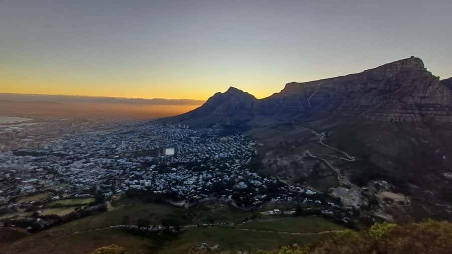Lion's Head: Hike with a registered hiking guide - Summit by Sunrise: Snacks, Safety, and That First Big Look