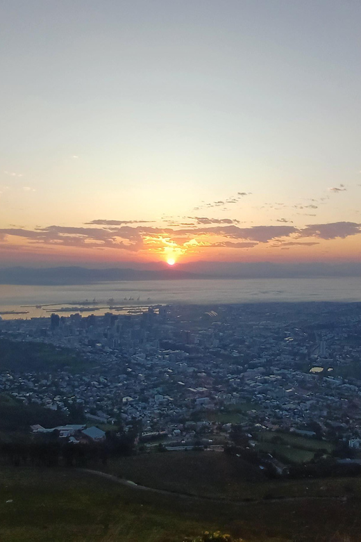 Lion's Head: Hike with a registered hiking guide - The Descent: A Leisurely Way Down That Still Feels Adventurous
