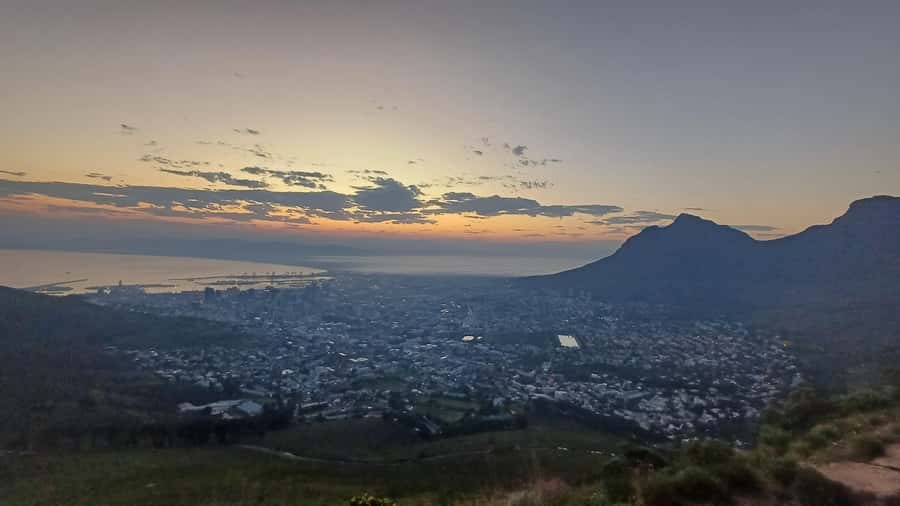 Lion's Head: Hike with a registered hiking guide - Price and Value: Paying $59 for a Registered Sunrise Guide