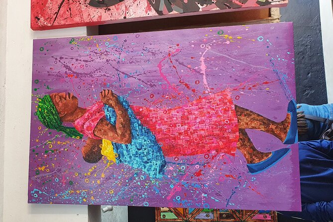 (Meet the Artist)Art Gallery & Street Art tour with lunch - Victoria Yards: eco-community energy and the inner-city arts scene