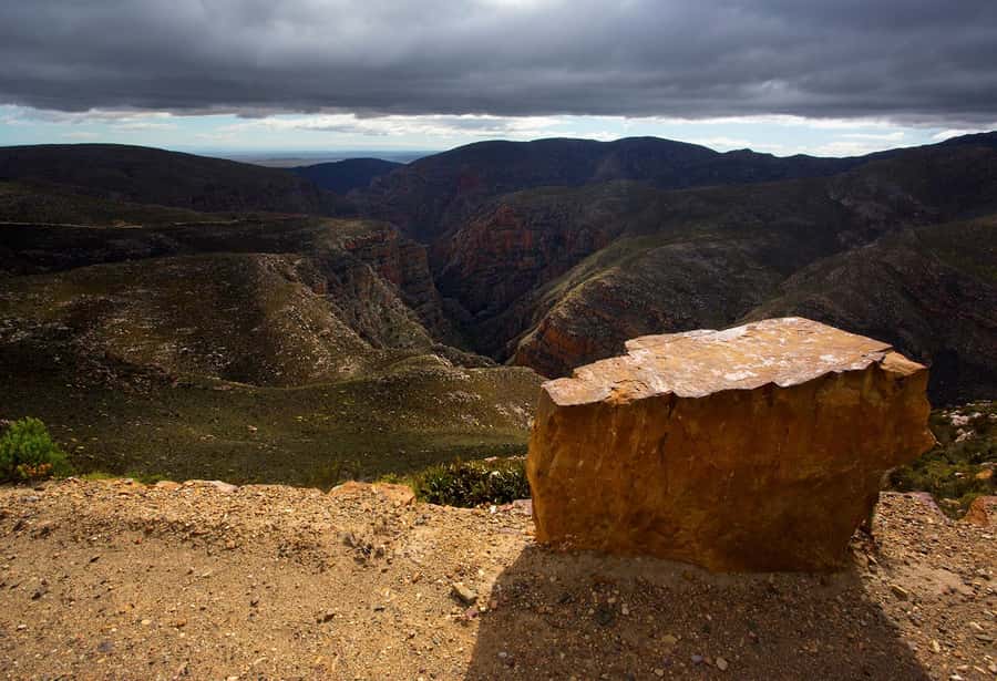 Oudtshoorn: Swartberg Mountain Pass Tour with Country Lunch - Kobus se Gat and the Karoo Braai Lunch You Will Actually Remember