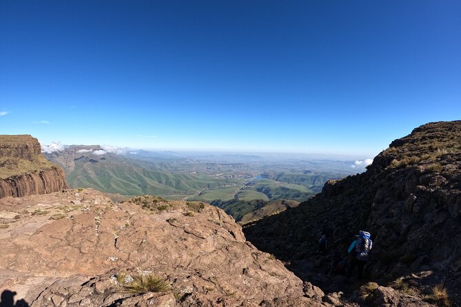 Overnight hike Sentinal Peak and Tugela falls - Gear and comfort: what’s on you, what you can hire, and how to pack smarter