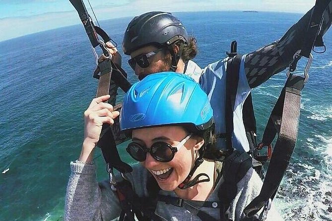 Paragliding in Cape Town (Icarus) - Signal Hill Start: Easy Setup, Big Cape Town Views