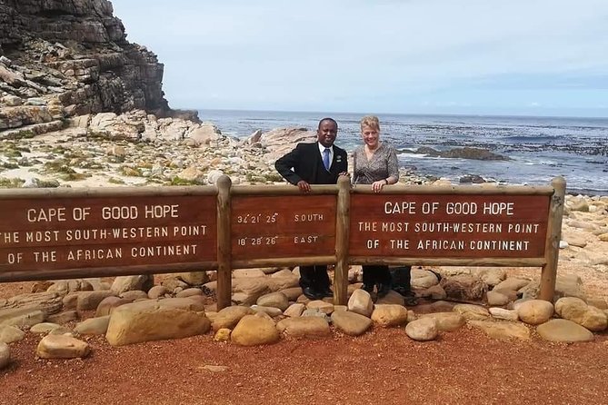 Penguins Viewing, Cape of Goodhope and Winelands Region - V&A Waterfront start, pickup, and how the day stays organized