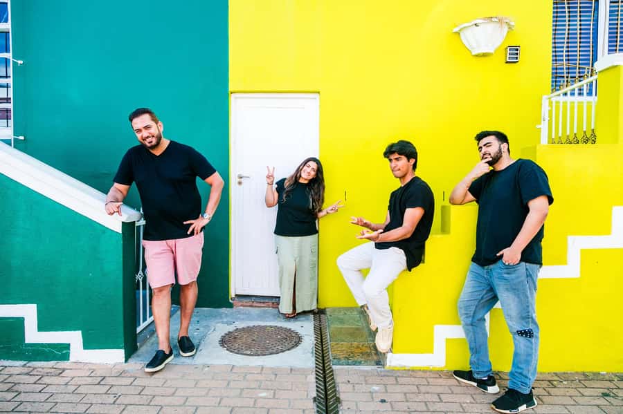 Photoshoot Session: Cape Town Bo-Kaap! - Pose help that makes normal people look good