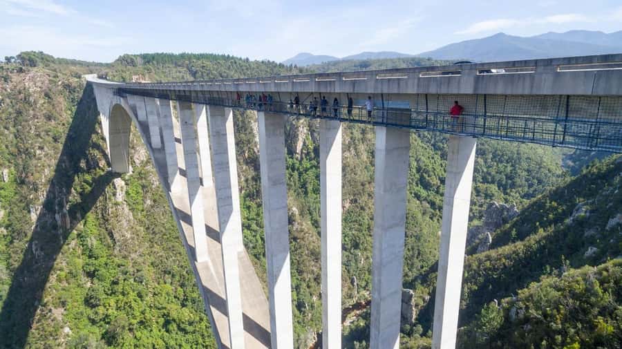 PLETTENBERG BAY: Bloukrans Bridge Skywalk Tour and HangOut - The museum stop: why a history-and-engineering briefing is part of the thrill