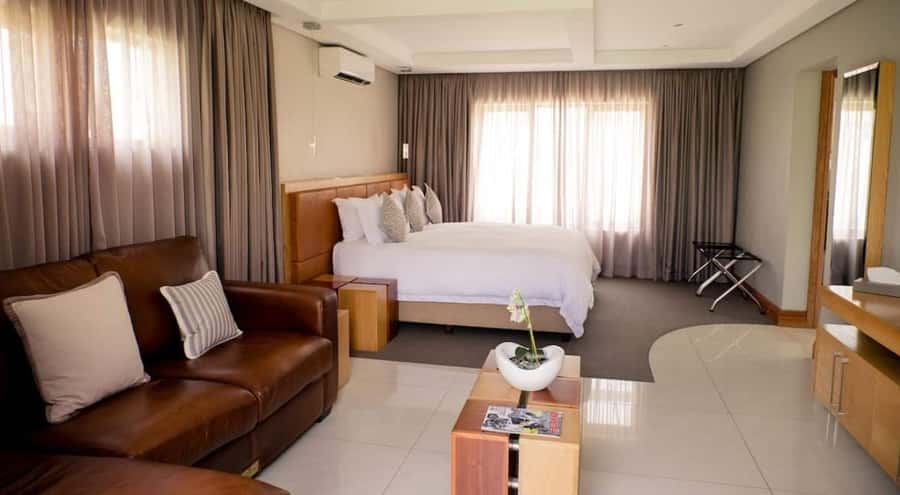 Port Elizabeth:2-Day Schotia Safaris & Addo Wildlife Reserve - The Addo Arrival Day, Sunset Safari at 16:30