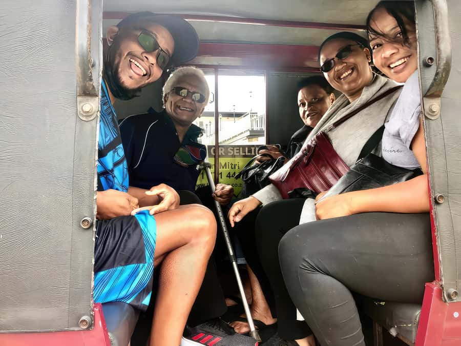 Port Elizabeth tuk-tuk tour, experience the natural beauty. - Entering Nelson Mandela Bay in a tuk-tuk