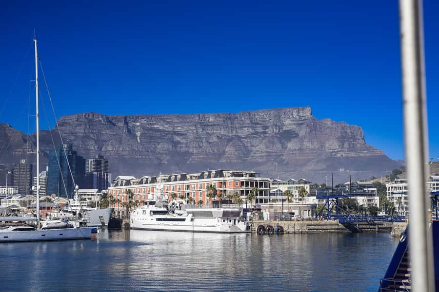 Pre-Booked: Robben Island, Bo-kaap & Table Mountain Tour - Getting Picked Up and Crossing to Robben Island