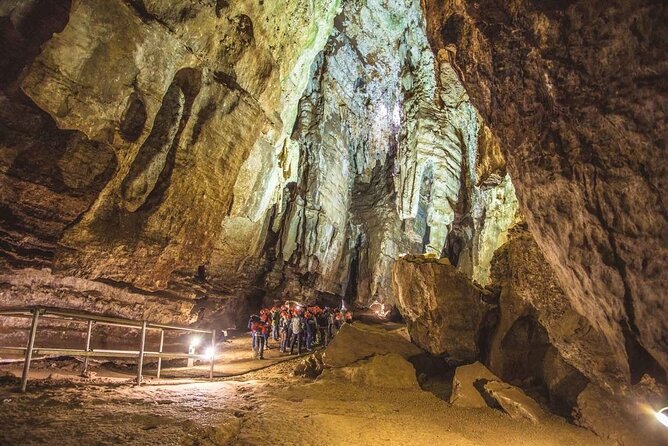 Pretoria City Tour and Cullinan Mine Tour from Johannesburg - Pickup and getting to Cullinan without a car headache