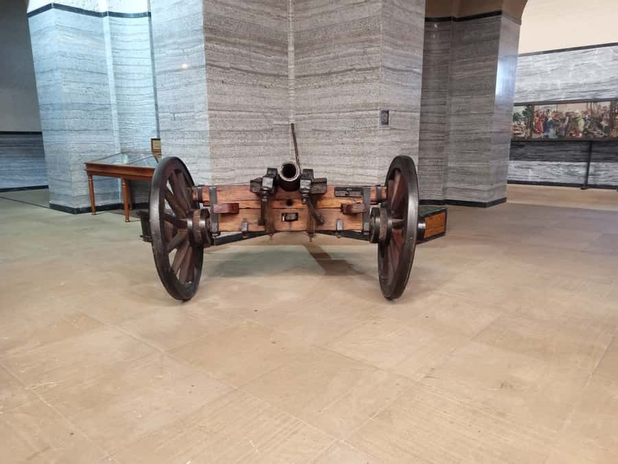 Pretoria: Pretoria City Tour and Cullinan Diamond Mine Tour - A one-day plan that stitches Pretoria to Cullinan