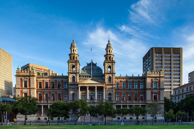 Pretoria Sightseeing Day Trip from Johannesburg - Paul Kruger House and Kruger Museum: Old Lion, Up Close
