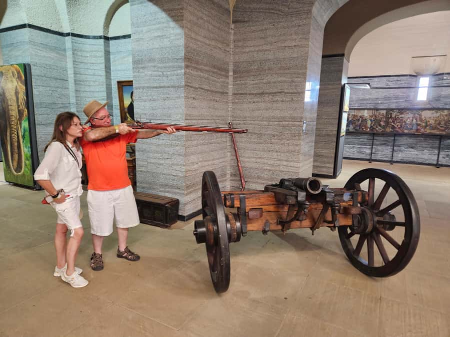 Pretoria Tour-Voortrekker Monument, Town, Union Buildings - Jacaranda City Drives, Embassies, and University of Pretoria Views