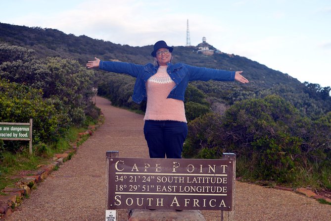 Private 2-Day Cape Town Highlights: Robben Island,Table Mountain Tickets & Wine - Day 2: Robben Island by ferry and a tour led by a former prisoner