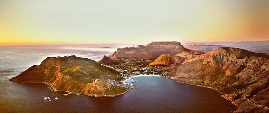 Private Cape Peninsula Half-Day Tour with Penguins - The Cape Malay and African dining show, djembe, Mali puppets, 14 dishes