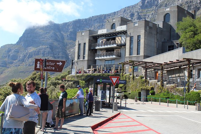 Private Cape Town City Tour Table Mountain + Cable car ticket H/D - Table Mountain cable car: the 360-degree moment