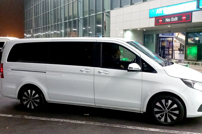 Private Cape Town International Airport Transfer - Should you book this private Cape Town airport transfer?