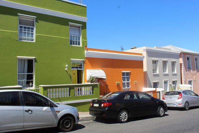 Private City Tour Table Mountain + Cable Car Ticket Camps Bay H/D - A half-day Cape Town plan that actually fits your schedule