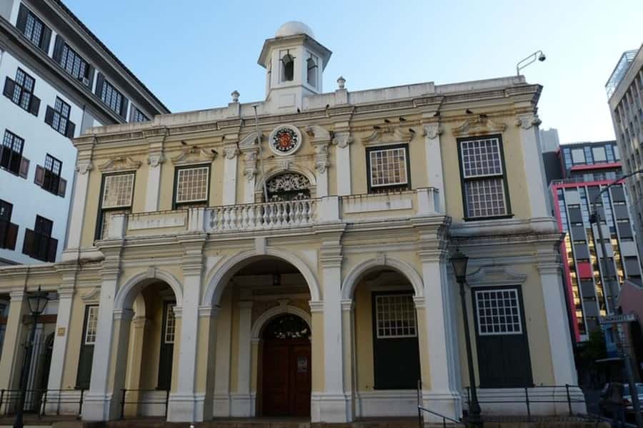 Private Custom Tour with a Local Guide Cape Town - Sights and monuments: seeing the exterior with the right context