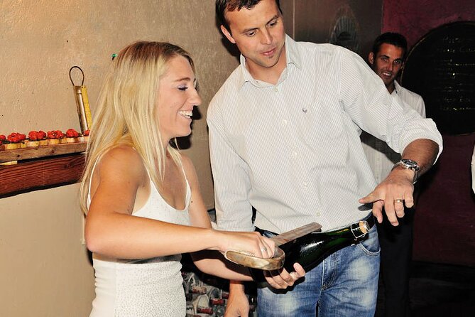 Private Package to Finest Vineyards - Stellenbosch pickup - Private pickup in Stellenbosch, then four estates in one day
