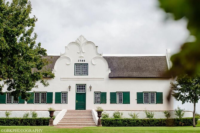 Private Package to Finest Vineyards - Stellenbosch pickup - Stop 4: Waterford, Tuscan-style tasting and chocolate pairing