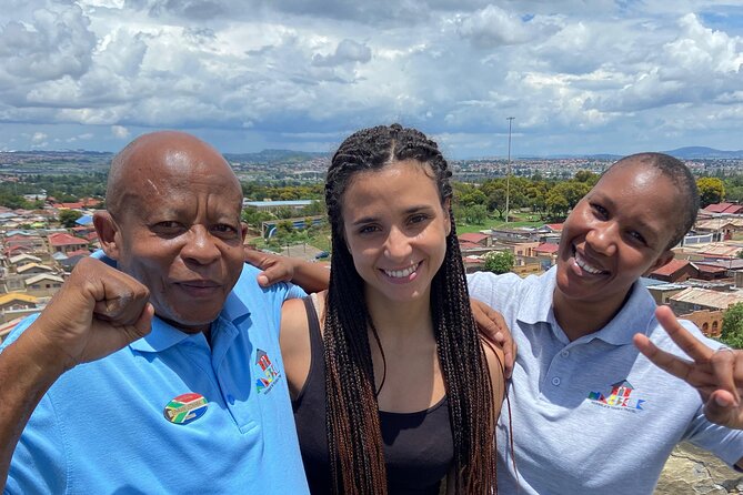 Private Soweto Heritage Tour - Meet the Soweto guide, and let the stories do the work