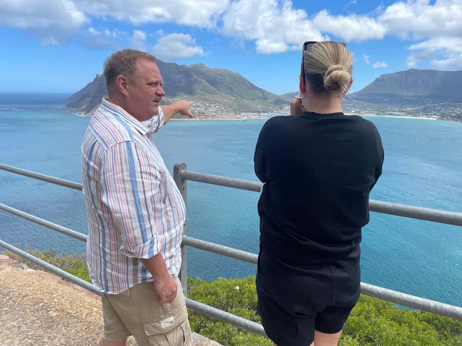 Private Tour:Cape of Good Hop>Chapman’s >Penguin>Seal island - Boulders Beach Penguin Colony: close encounters with African Penguins