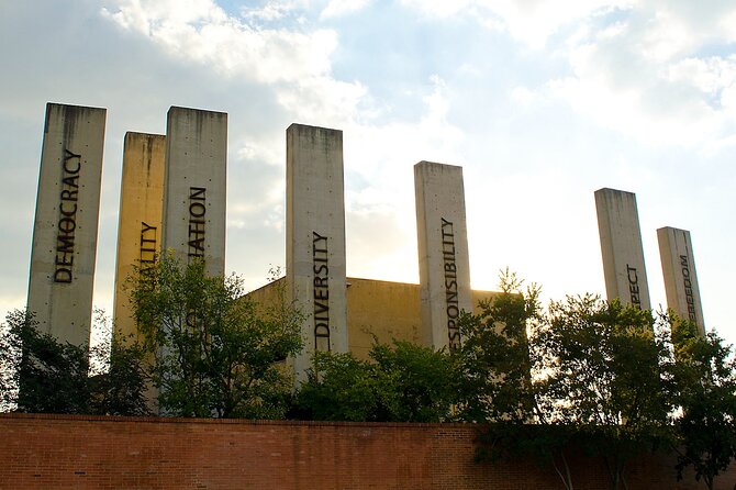 Private Tour of Johannesburg, Soweto and Apartheid Museum - Constitution Hill Human Rights Precinct: Prison Bricks to Constitutional Court