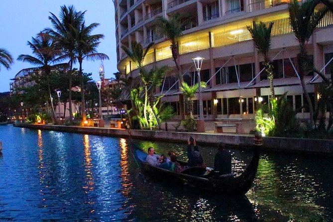 Relaxing Gondola Boat Ride on the Durban Point Waterfront Canal - Your canal gondola check-in experience