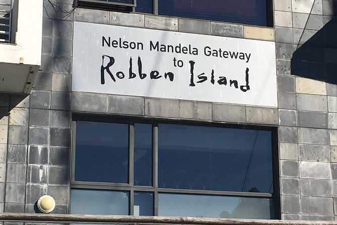 Robben Island, Bokaap, Mandela Glasses. tickets conf 8am next day - What happens if weather disrupts the ferry
