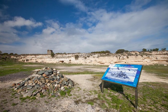 Robben Island & City stops.We confirm tickets by 8h00 am next day - Price and value: what $63 really covers